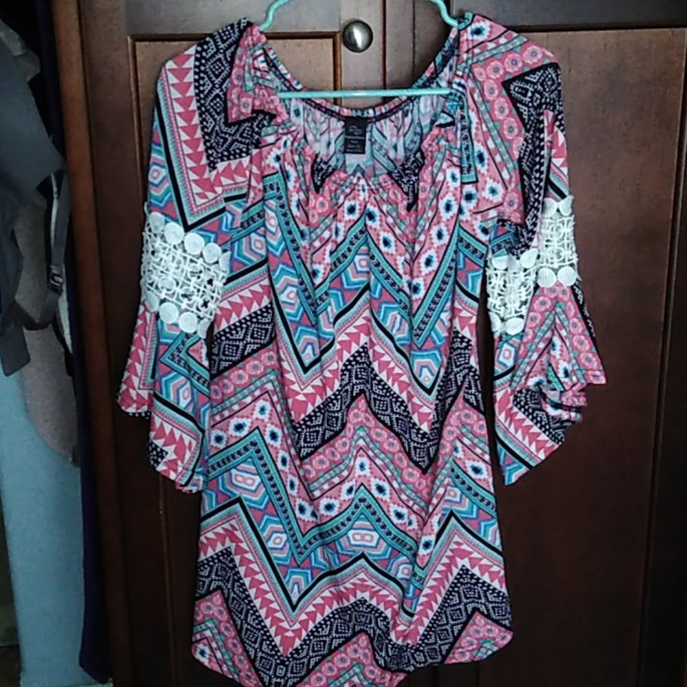 Win win tunic
